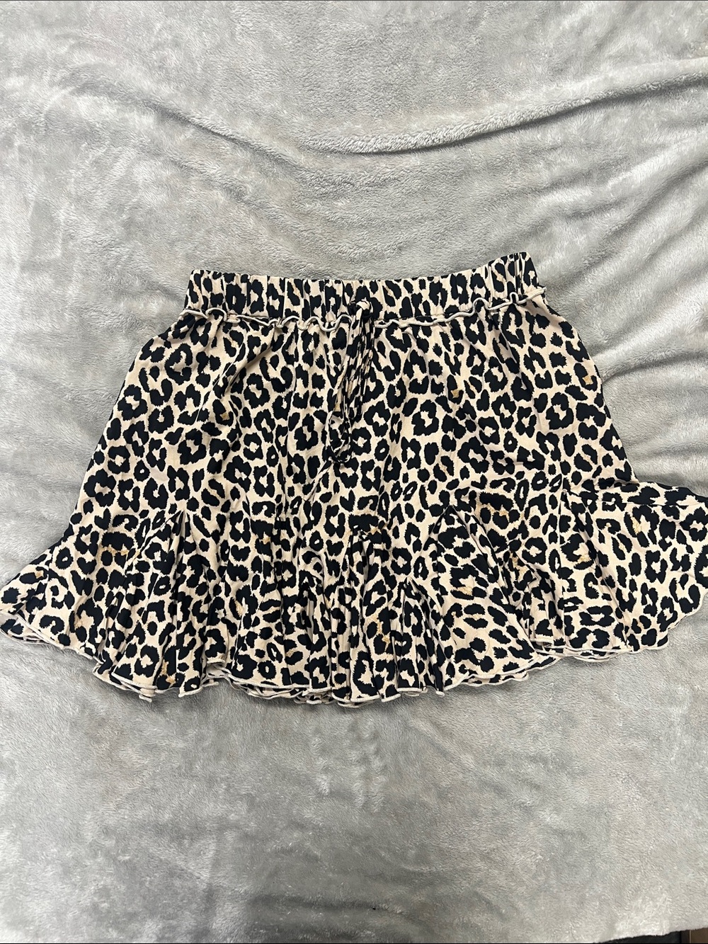 Aakaa Beige and Black Leopard Ruffle Skirt